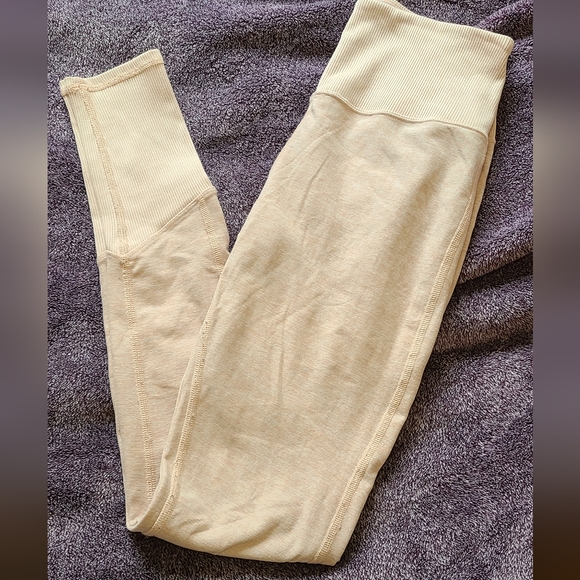 ALO alosoft bundle [4 pairs] - Picture 8 of 14